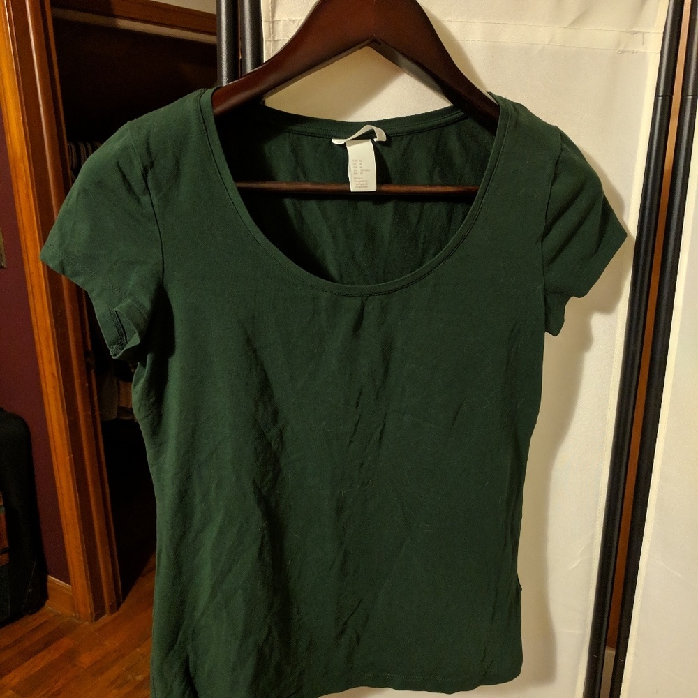 H&M Basic, Scoop neck T-shirt, size - Medium